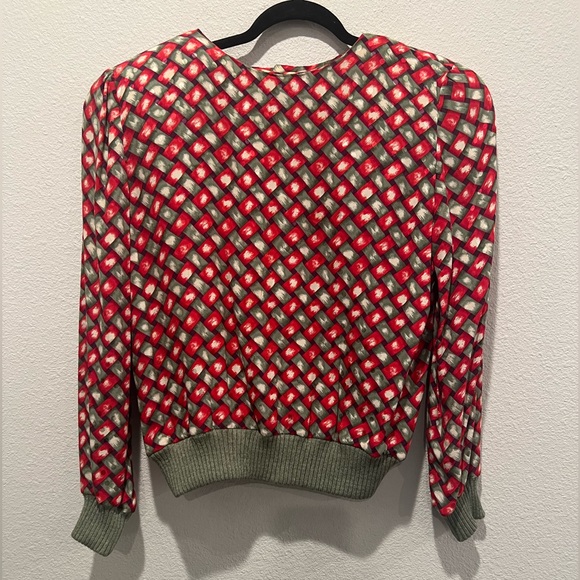 VTG 80s Bill Blass Silk Strong Shoulder Top Red Green Woven Print Knit Hem Cuffs - Picture 1 of 12